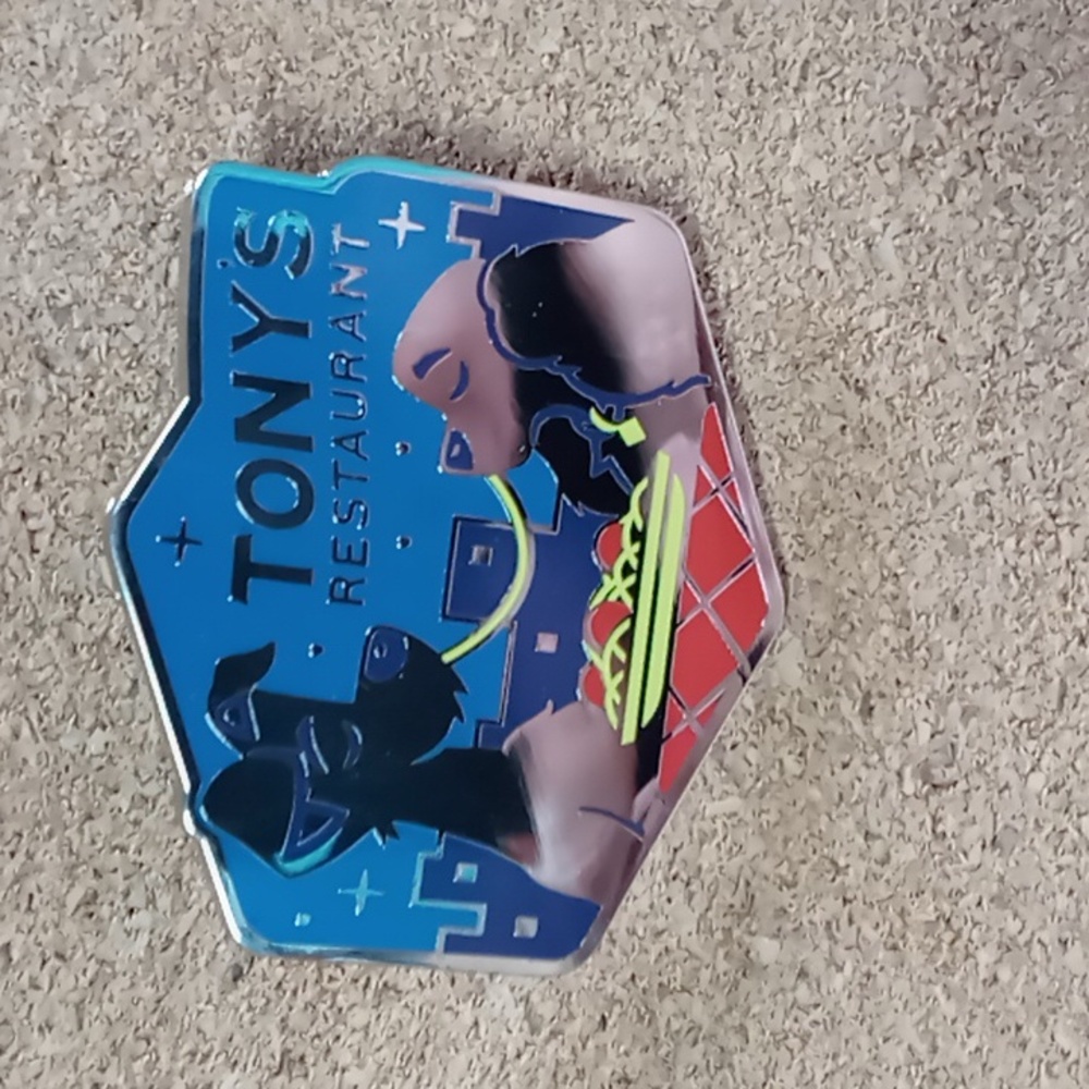 D23 Exclusive Lady and Tramp Pin